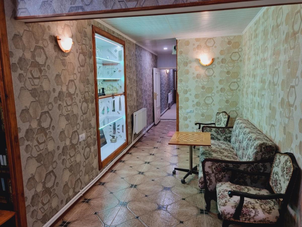 Albergue Hrachy Mot Gyumri Exterior foto